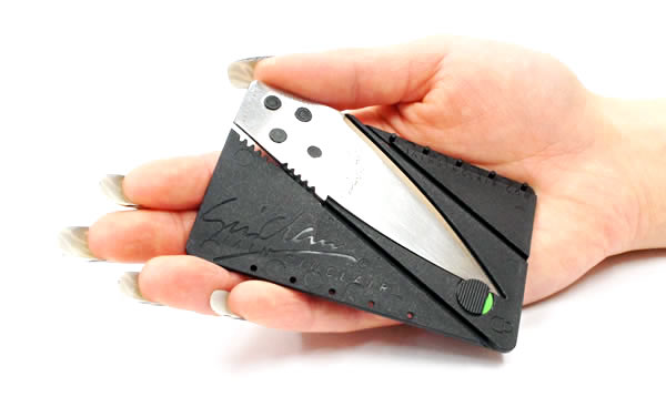 クレジットカード型ナイフ4